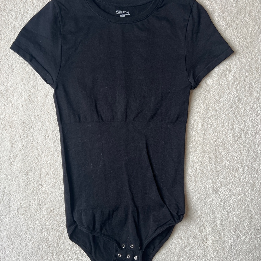 Yummie by Heather Thomson Black Short Sleeve Bodysuit Shapewear